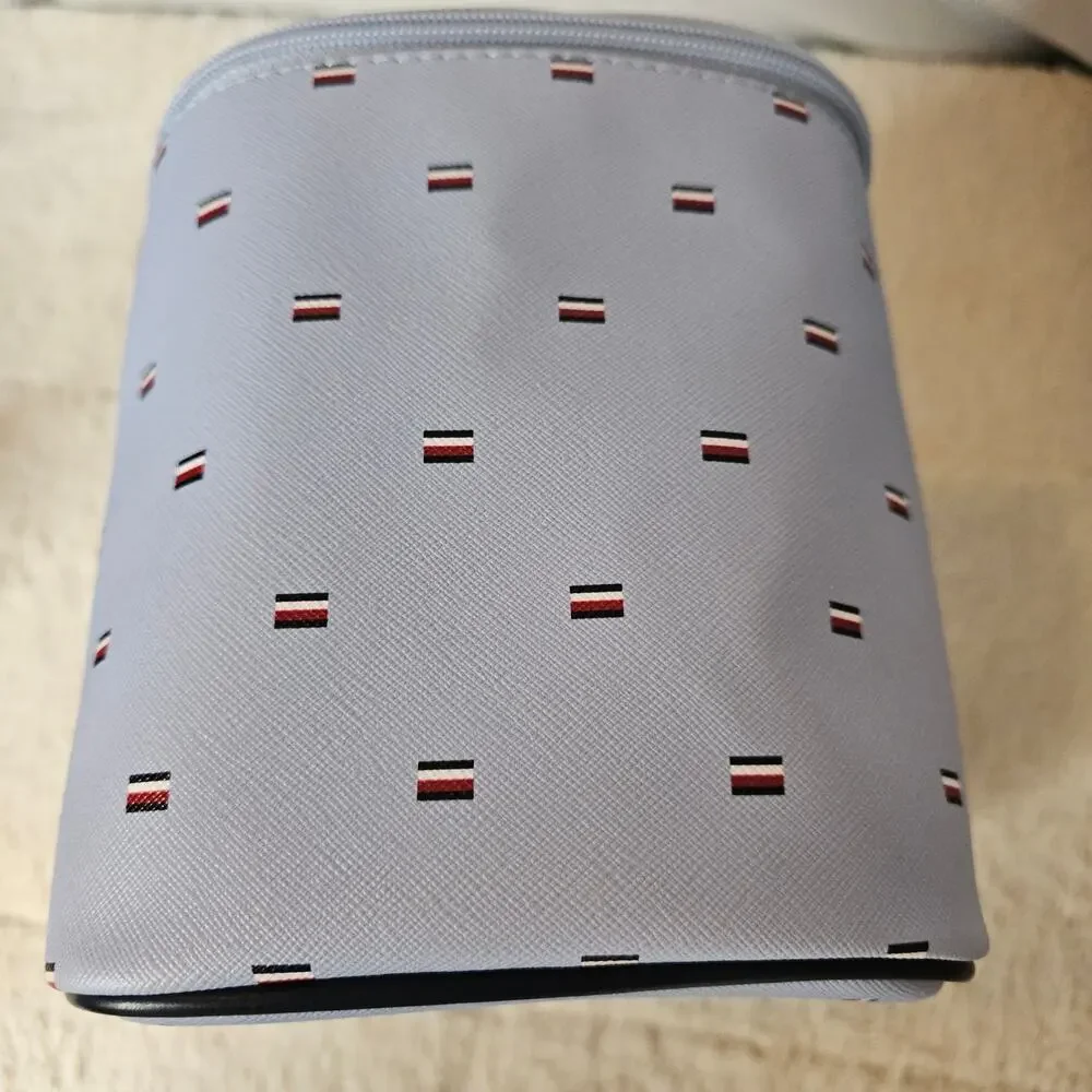 Tommy Hillfiger NWOT Logo Makeup Bag. Y2K. Minimalist. Travel. Blue Red‎ White